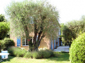 Chambre avec acces jardin et piscine. Weekend ou semaine.